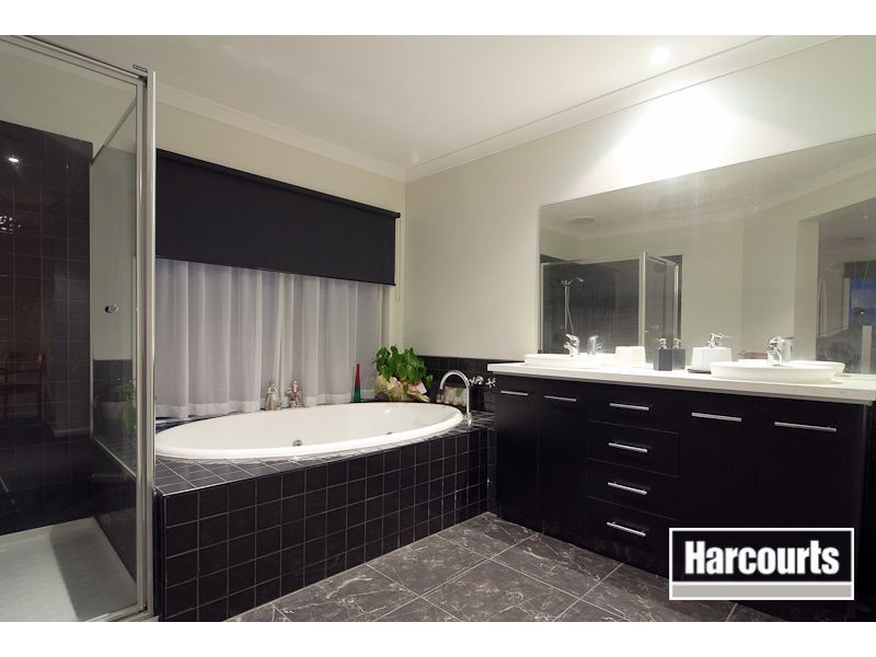 86 Sandhurst Boulevard, Sandhurst VIC 3977