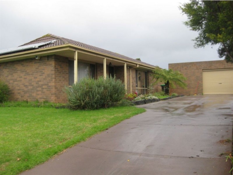 4 Edenbridge Court, Carrum Downs VIC 3201