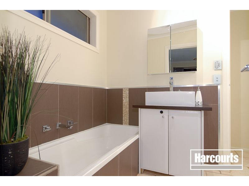 20 Oberon Drive, Carrum Downs VIC 3201