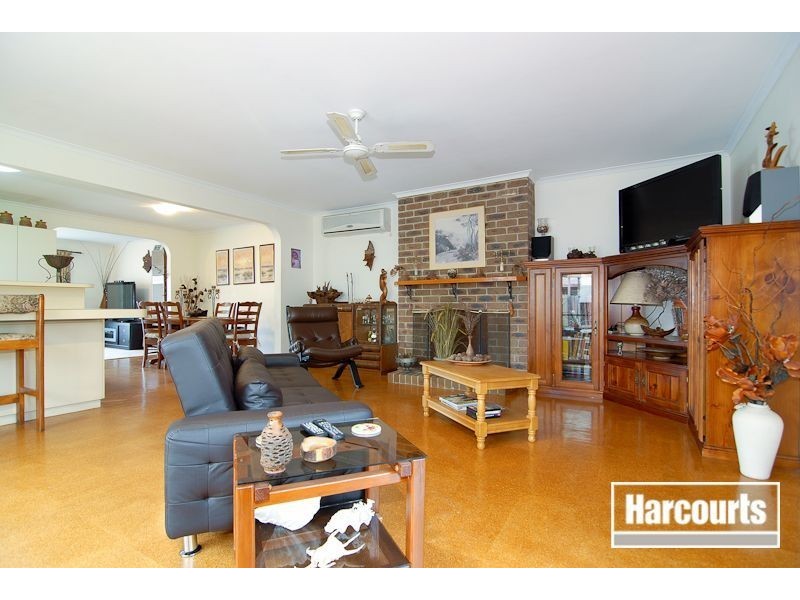 120 Lyrebird Drive, Carrum Downs VIC 3201