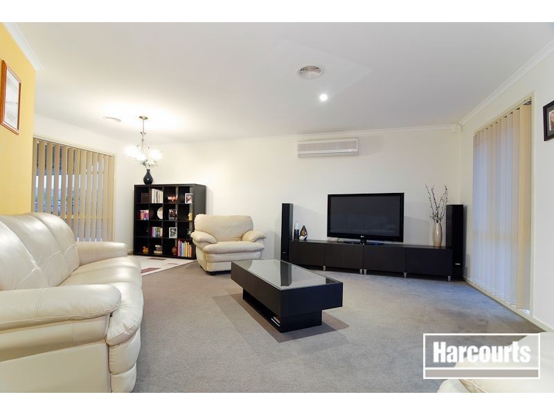 14 Vivi Court, Skye VIC 3977