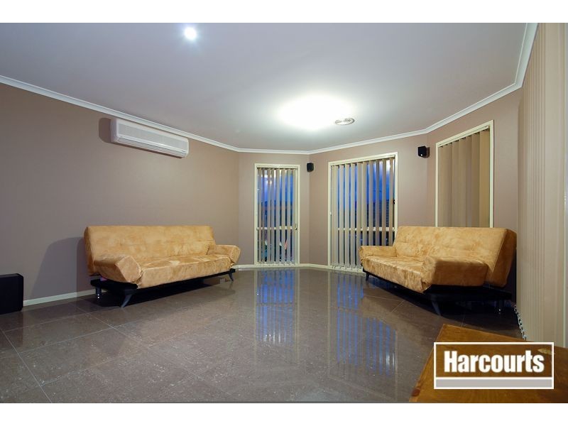 14 Vivi Court, Skye VIC 3977