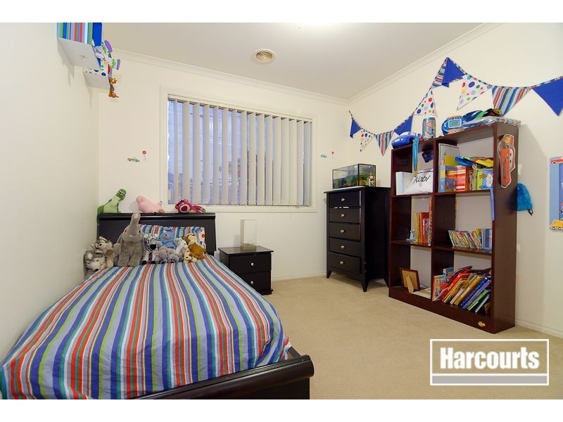 8 Jessica Place, Carrum Downs VIC 3201