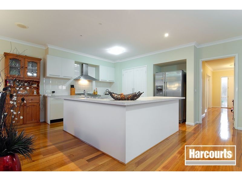 8 Balinga Drive, Skye VIC 3977