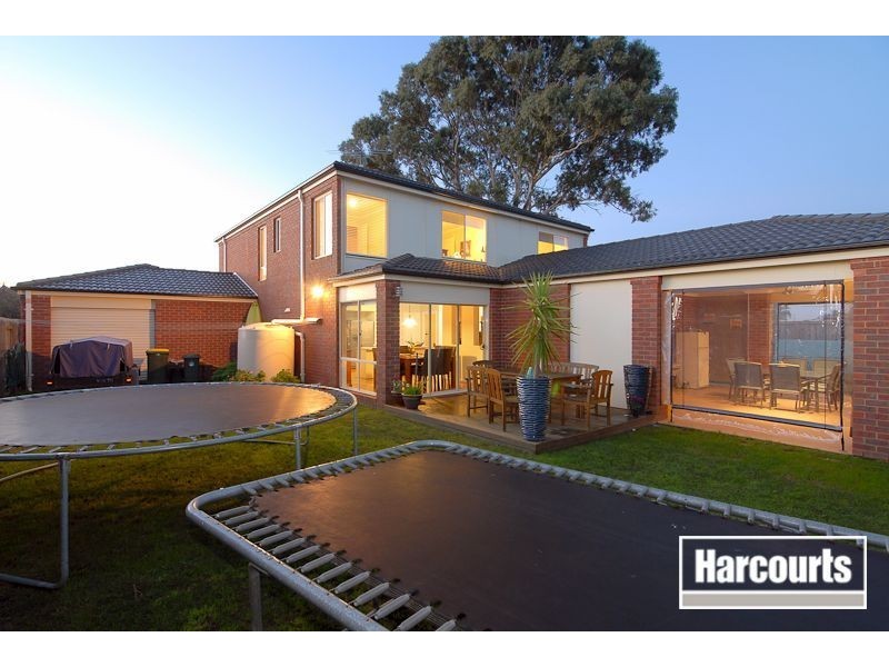 8 Balinga Drive, Skye VIC 3977