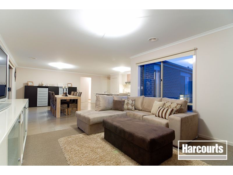 11 Lily Way, Skye VIC 3977