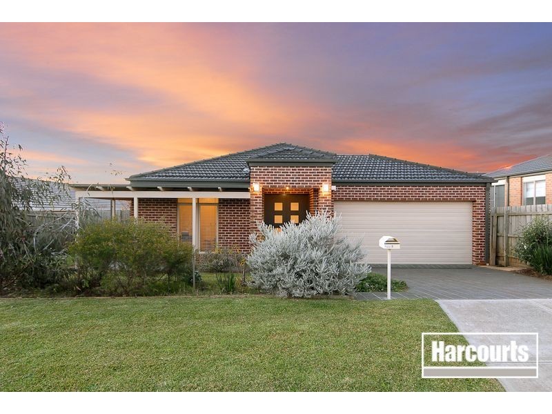 5 Aquamarine Crescent, Skye VIC 3977