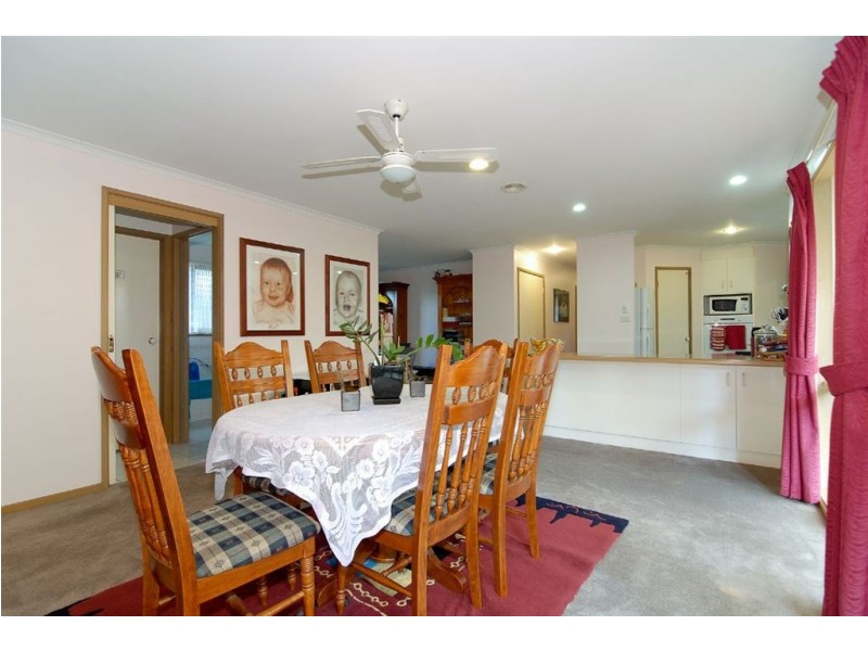 7 Nicole Court, Skye VIC 3977