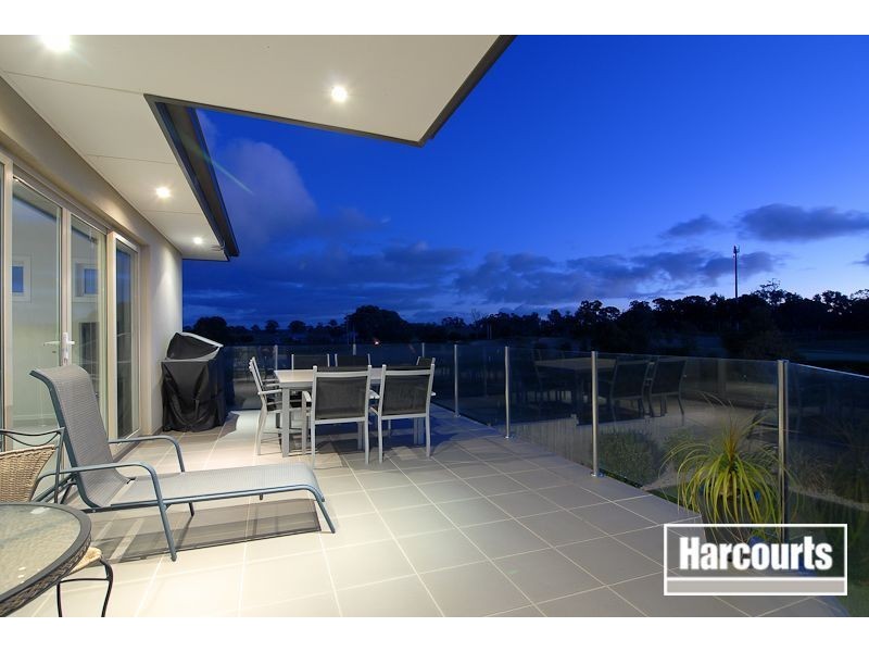 26 Cunningham Crescent, Sandhurst VIC 3977