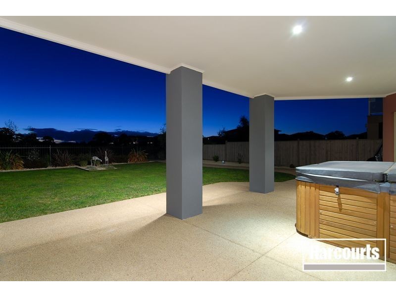 26 Cunningham Crescent, Sandhurst VIC 3977