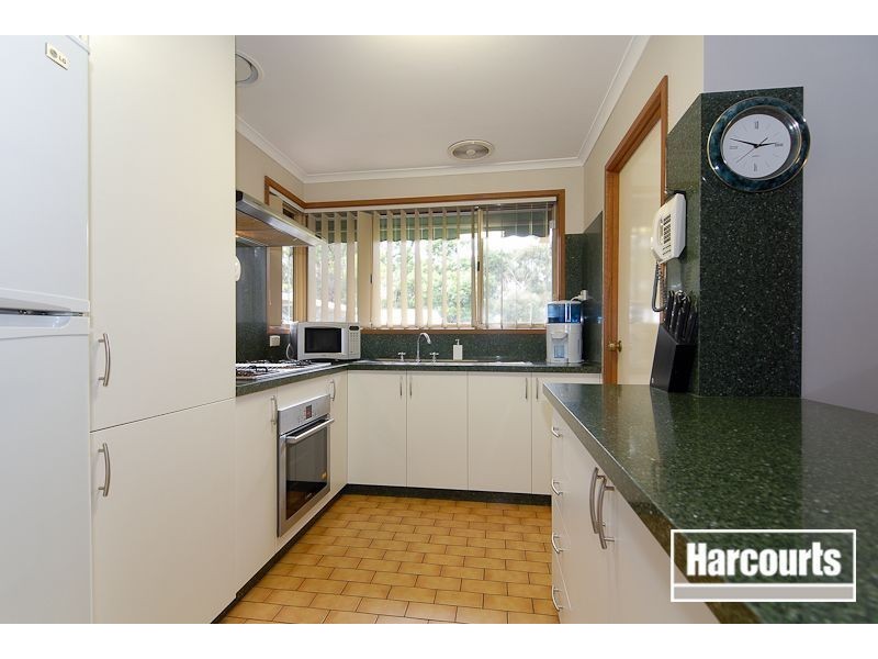 140 Lyrebird Drive, Carrum Downs VIC 3201