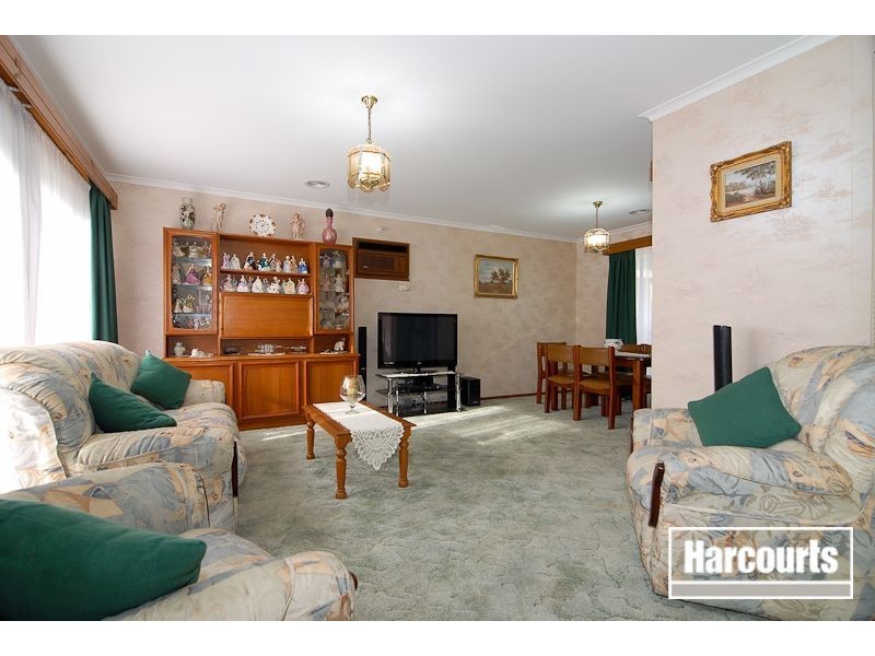 140 Lyrebird Drive, Carrum Downs VIC 3201