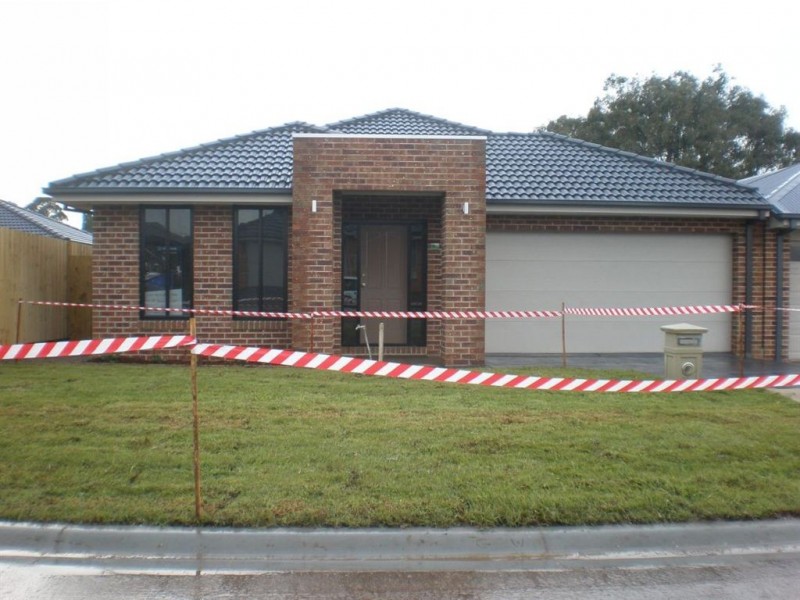 16 Paradise Way, Skye VIC 3977