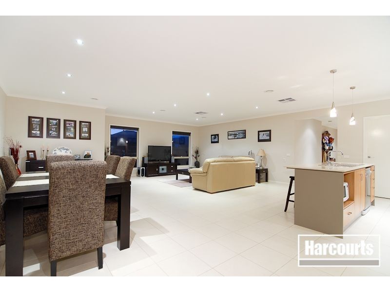 74 Sandhurst Boulevard, Sandhurst VIC 3977