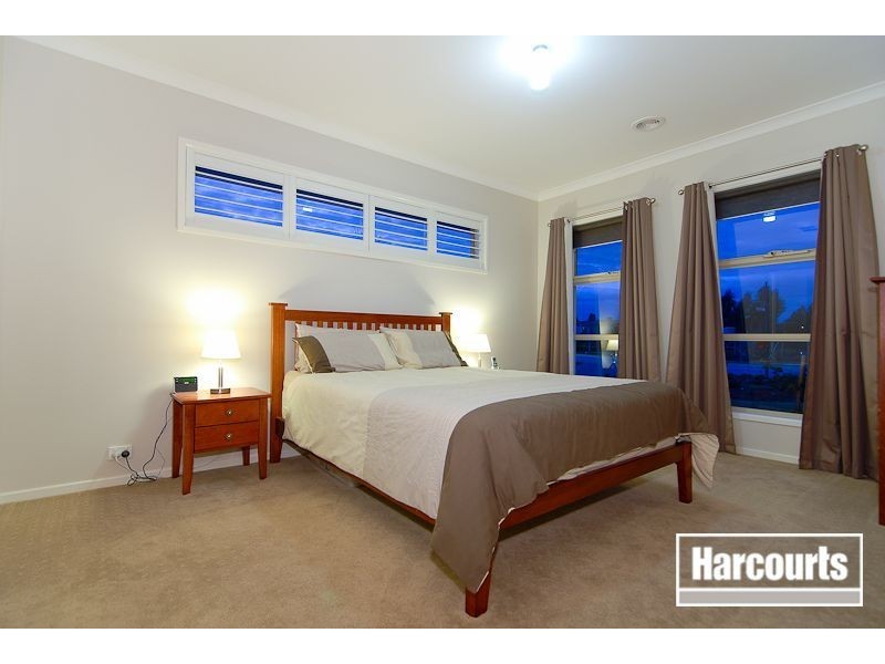 74 Sandhurst Boulevard, Sandhurst VIC 3977