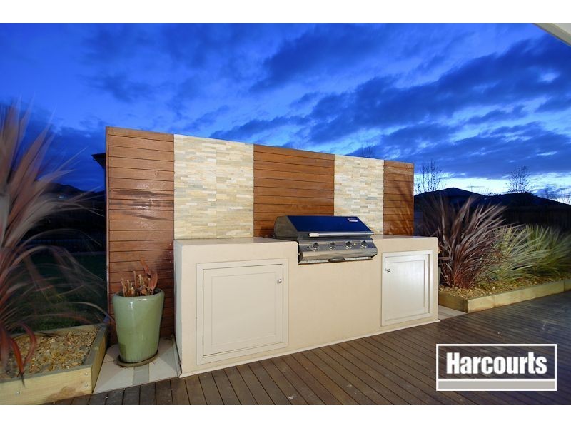 74 Sandhurst Boulevard, Sandhurst VIC 3977