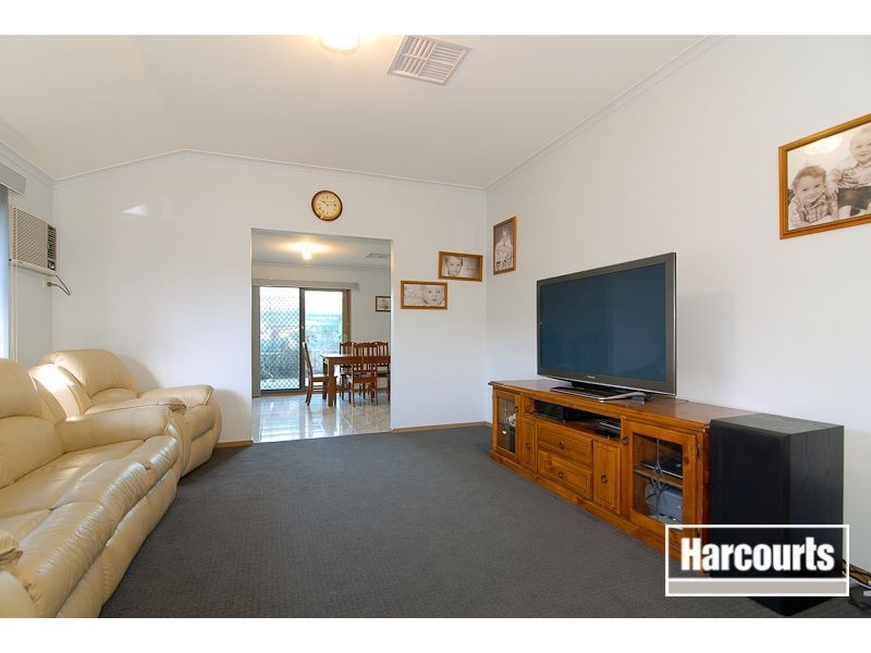 42 Gamble Road, Carrum Downs VIC 3201