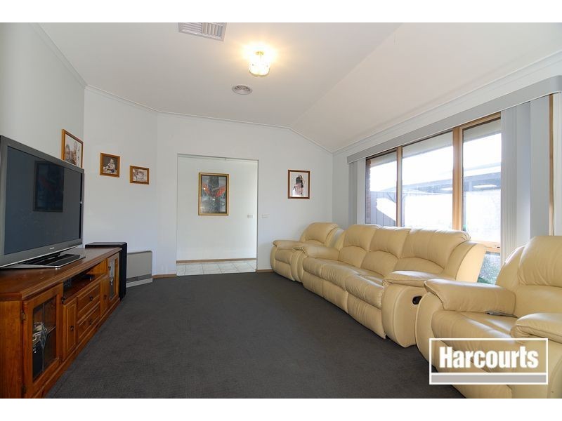 42 Gamble Road, Carrum Downs VIC 3201