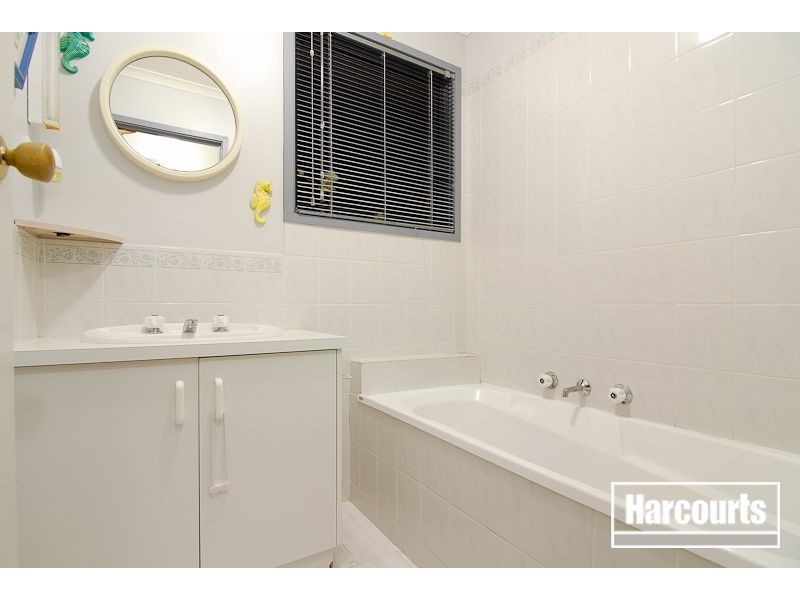 3 Calwell Court, Skye VIC 3977