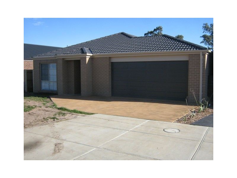 41 Galilee Drive, Sandhurst VIC 3977