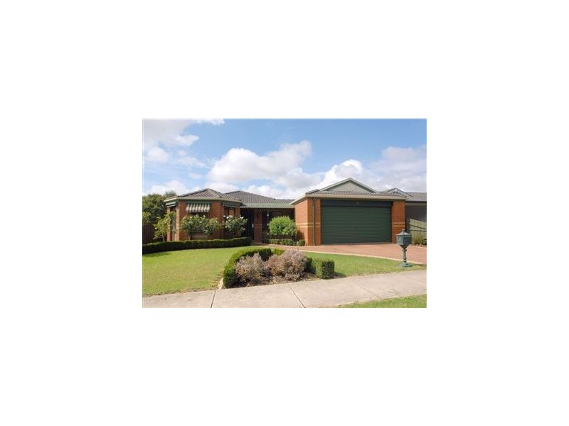 3 Dampier Close, Skye VIC 3977