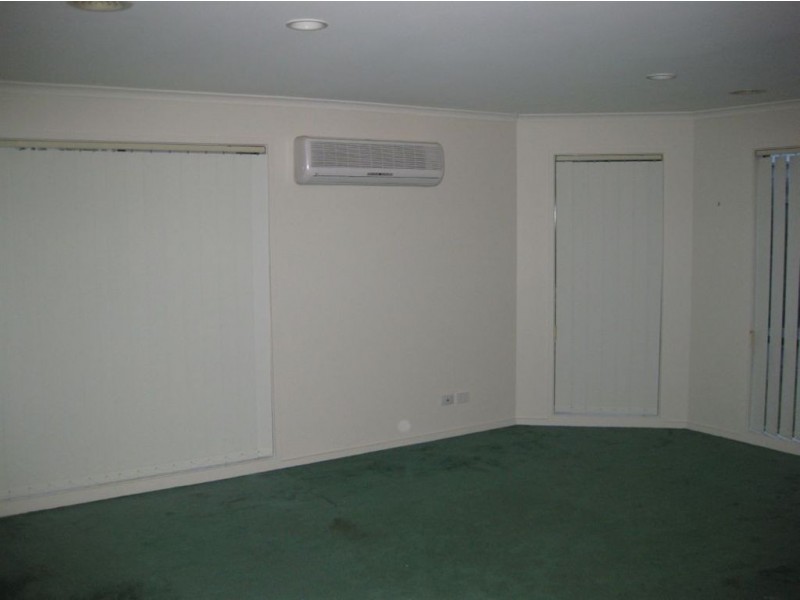 3 Dampier Close, Skye VIC 3977