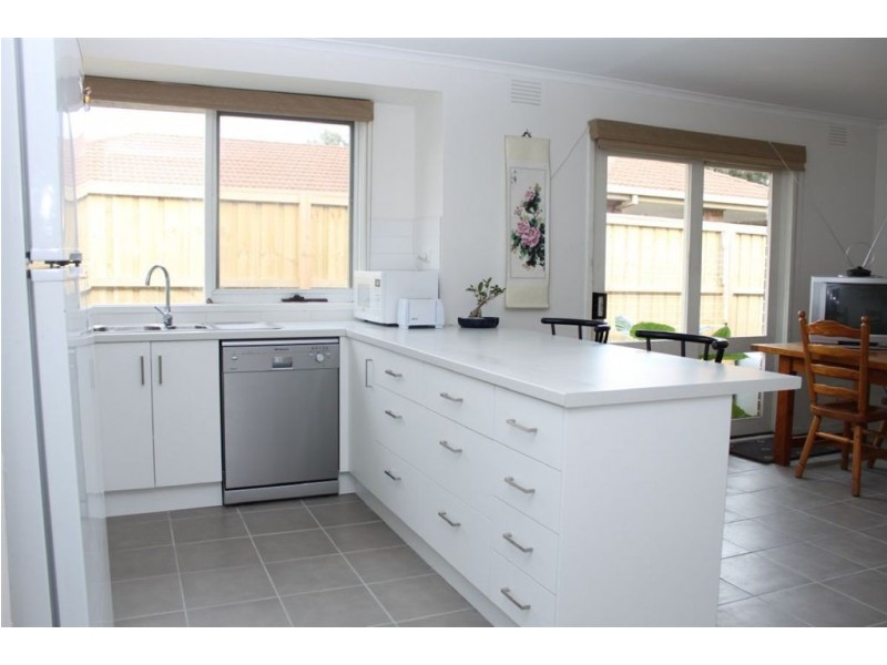 7 Sunbird Crescent, Carrum Downs VIC 3201