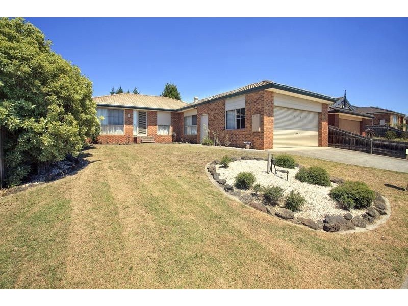 4 Flying Star Walk, Skye VIC 3977