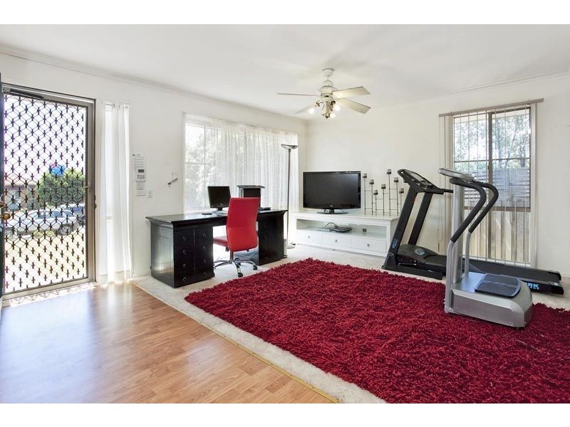 4 Flying Star Walk, Skye VIC 3977