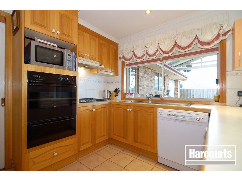 5 Market Court, Skye VIC 3977