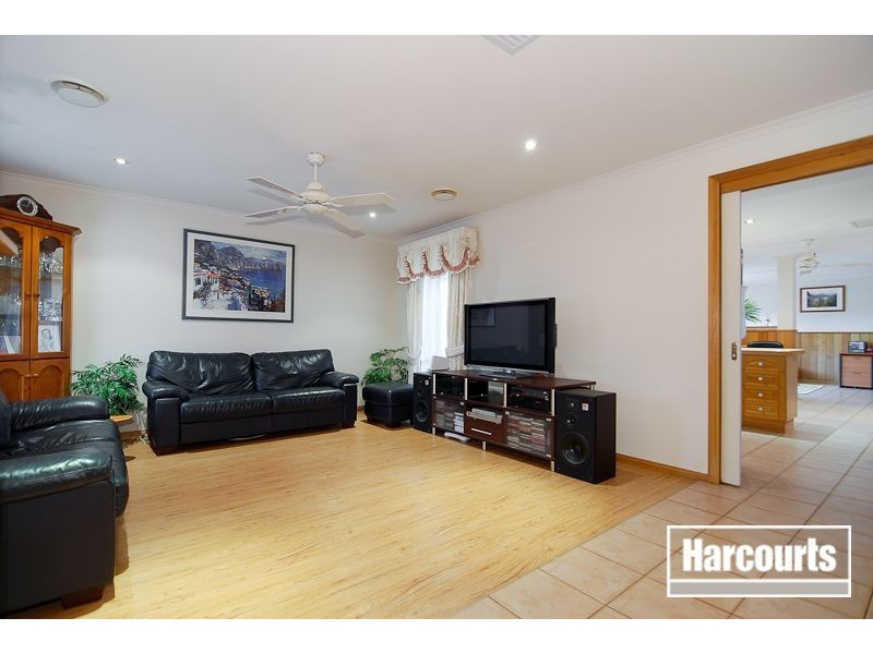 5 Market Court, Skye VIC 3977