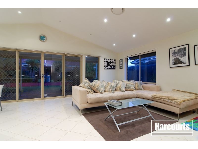 2 Nimman Mews, Skye VIC 3977