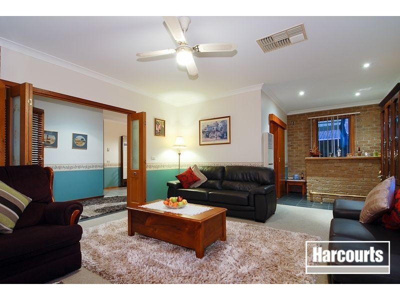 43 Luscombe Avenue, Carrum Downs VIC 3201