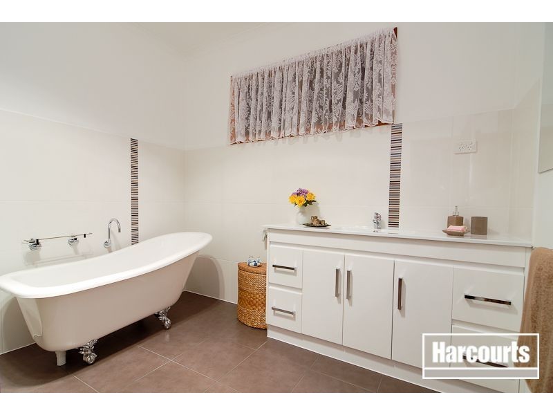 43 Luscombe Avenue, Carrum Downs VIC 3201