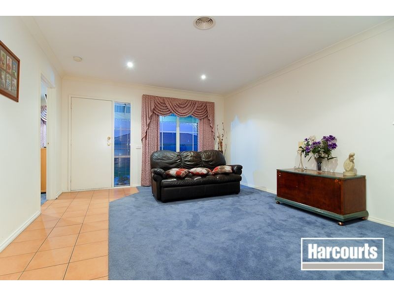 28 Victory Way, Carrum Downs VIC 3201
