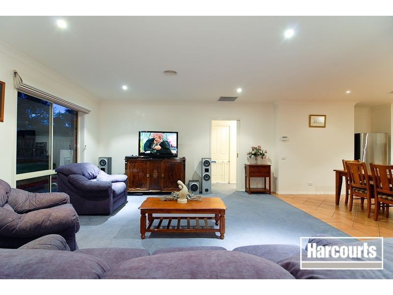 28 Victory Way, Carrum Downs VIC 3201