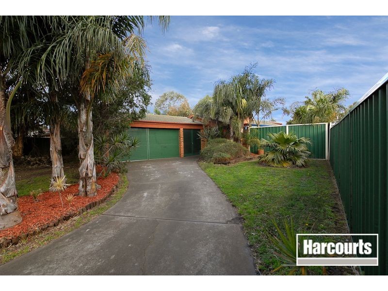 10 Goldfinch Court, Carrum Downs VIC 3201