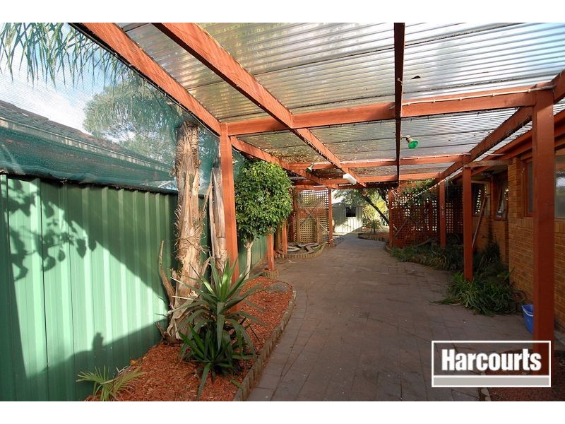 10 Goldfinch Court, Carrum Downs VIC 3201