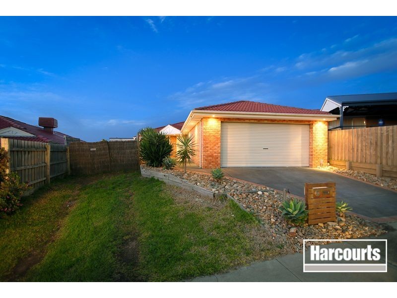 22 Postregna Way, Skye VIC 3977