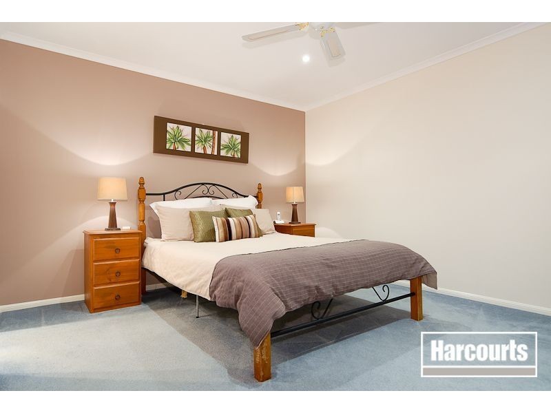 22 Postregna Way, Skye VIC 3977