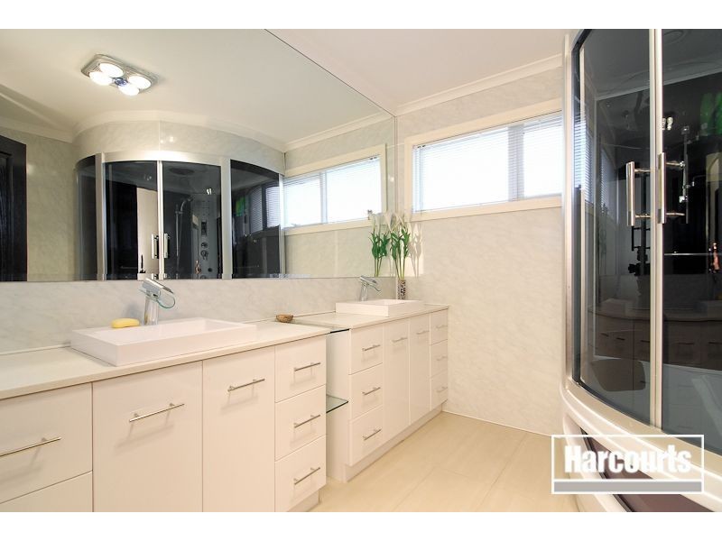 2 Juliana Drive, Carrum Downs VIC 3201