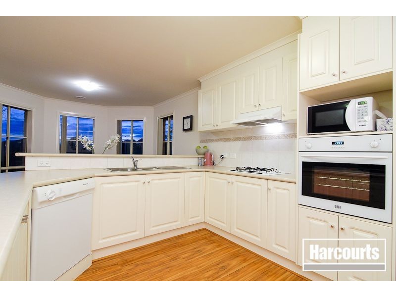 14 Windella Grove, Skye VIC 3977