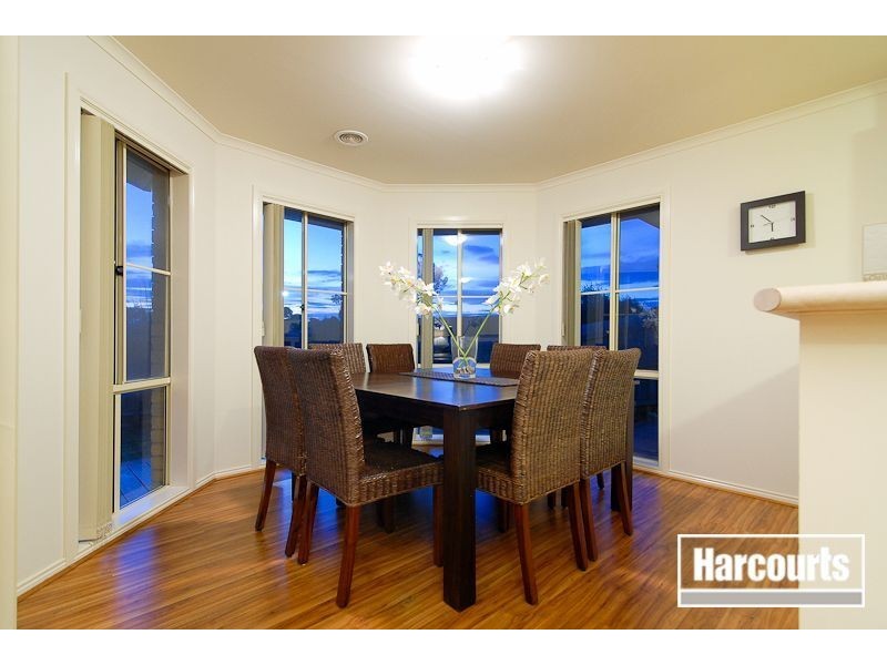 14 Windella Grove, Skye VIC 3977