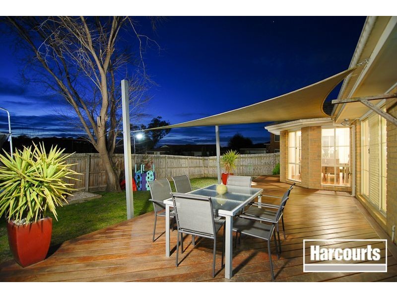 14 Windella Grove, Skye VIC 3977