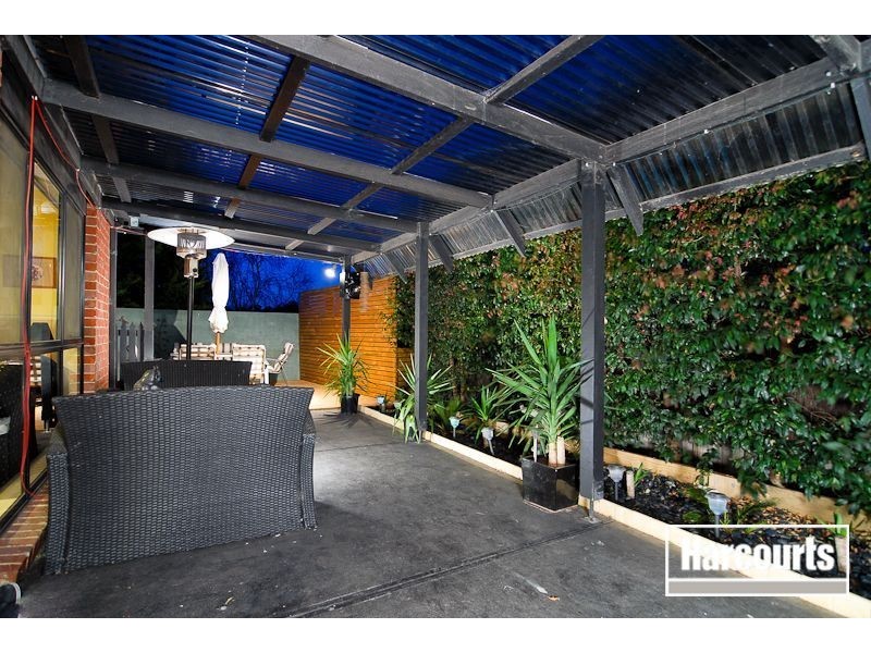 8 Alfred Deakin Grove, Skye VIC 3977