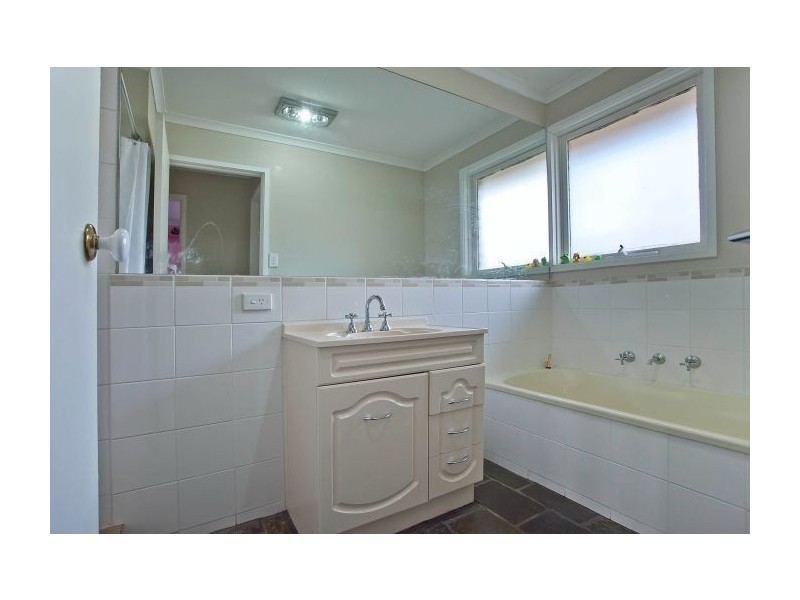 1/5 Plover Place, Carrum Downs VIC 3201