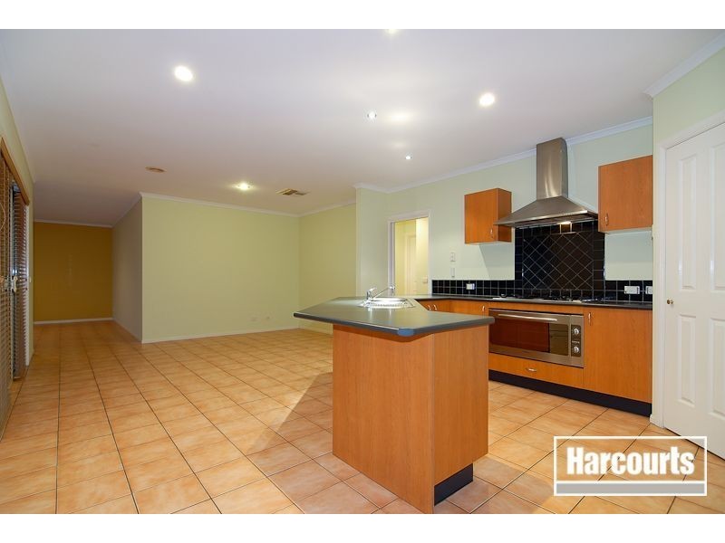 4 Mulga Place, Carrum Downs VIC 3201