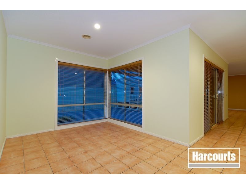 4 Mulga Place, Carrum Downs VIC 3201