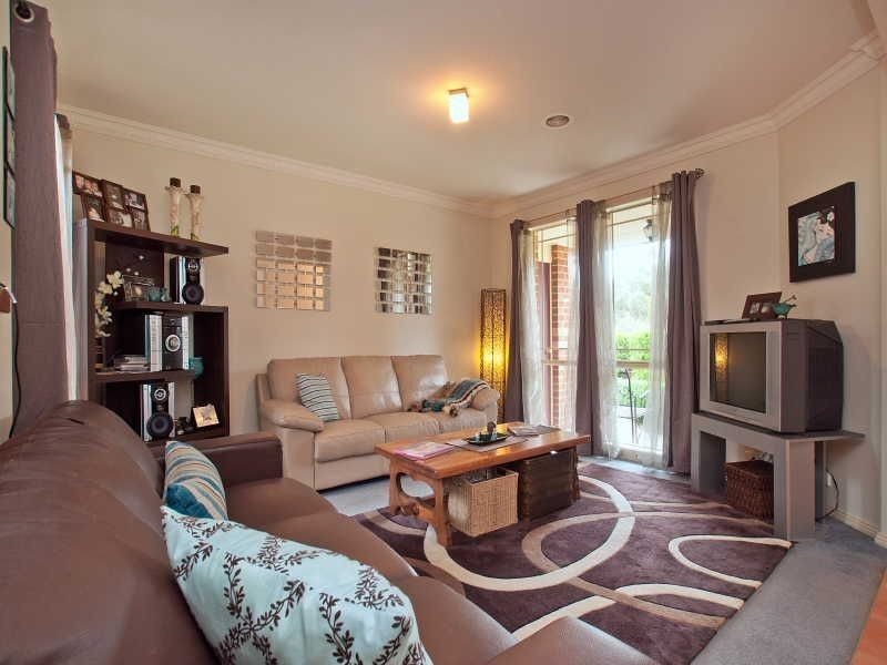 24 Flora Park Way, Carrum Downs VIC 3201