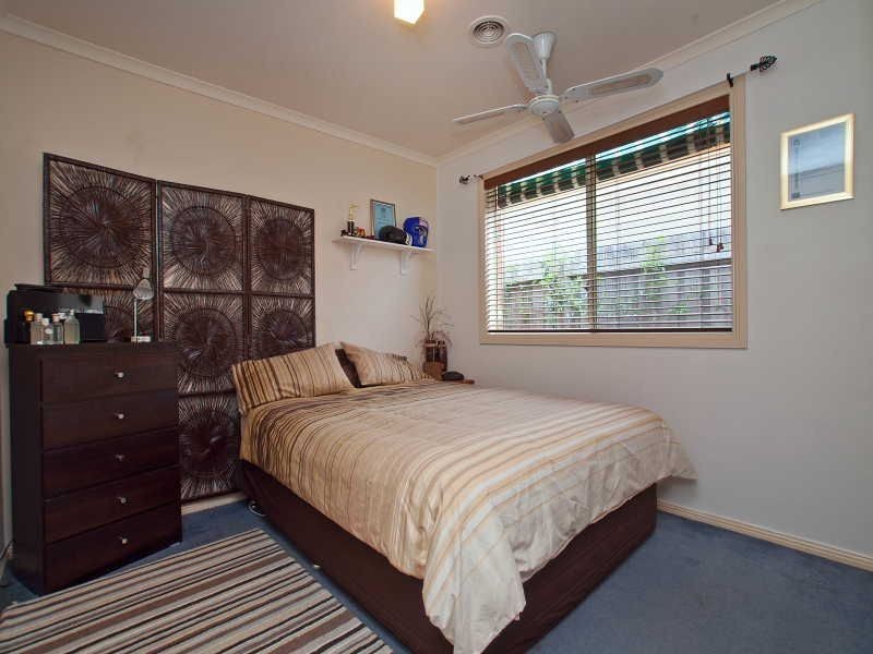 24 Flora Park Way, Carrum Downs VIC 3201